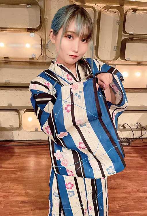 เปิดวาร์ป อาโออิ คุรุรุกิ
